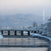 雪の四条大橋より