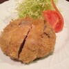 昼は、トンカツトンカツ。