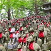 【旅行】キツネの慰霊碑が並ぶ光景が印象的な『豊川稲荷』