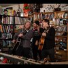 今日の動画。 - Jimmy Eat World: NPR Music Tiny Desk Concert