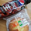 この香ばしさがたまらない、セブンイレブンの甘食風しっとりケーキ