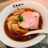 ラーメン ニジュウブンノイチ｜東尾久三丁目｜ミシュランシールがたくさん