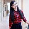 生脚を出さないベトナムの女子大生