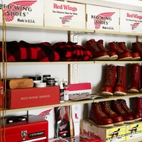 イーセンアーレン　アメリカ製　レッドウィング収納庫 REDWING COLUMN NO.109 年末恒例レッドウィングコレクション棚の掃除