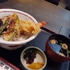 なんと､今日も少ーし遅い昼食　大黒屋で､久しぶりの天丼