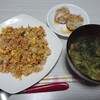 一人に戻った夜の チャーハン。二人の鍋には敵わないけど。