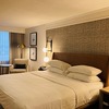 カナダ出張 トロント国際空港直結 ！Sheraton Gateway Hotel in Toronto International Airport (Terminal 3に直結）泊まる