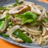 あれだけ愚痴ったのに、今日もまた麺を食べてる