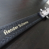 蛇革のナローベルト。"Hender Shemeのpython tail belt black"を購入レビュー。