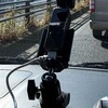 OSMO POCKET用の三脚台ホルダを用いて車載