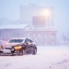 《冬道の歩き方》雪道、圧雪、凍った道で滑らない方法　【僕は普通のスニーカーでも転びません】