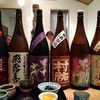 【四谷荒木町】目の前が日本酒一升瓶の林！『神棚』で美味酒肴三昧を愉しむ