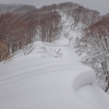 何度でも観に来たくなる横堂付近の雪庇