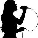 友達に「ジャ◯アンより音痴じゃん」と笑われてた男子高校生が、スキマ時間の10分鼻歌するだけで、1ヶ月でカラオケで90点まで上達したボイトレ法