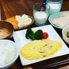 【サカママ応援ごはん】納豆チーズオムレツ&鶏肉のもつ鍋風