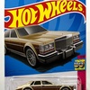 ホットウィール  '82 CADILLAC SEVILLE