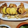 【ガッツリ】ニンニクましまし鶏手羽元とサツマイモのオーブン焼きの作り方。