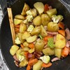 新じゃがとベーコンの甘辛バター