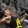 ダンベルのみで行う胸トレメニュー