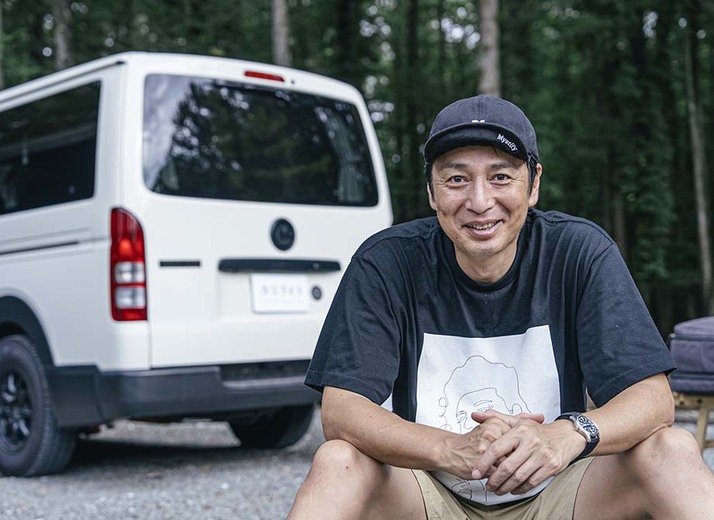 「キャンプで人生観変わった」ハイエース芸人、チュートリアル徳井 義実の現在地