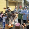 神野幼稚園児との餅つき