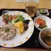 「ひよの」、雀荘併設のお食事処でワンプレートランチ600円