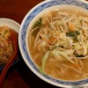 何年か振りに石川県能美市宮竹町にある中華太閤で、タン麺セット。