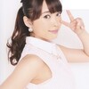  気付けば　君が綴るブログを　見てる僕がいた　仕事も夢も　手につかず　君ばかり増えていく
