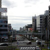 高崎駅前散歩　今朝は１７℃・高崎駅東口の風景・今朝の空