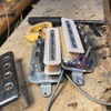 バイオリンベース作業中　RugirPickups（ルジールピックアップス）