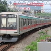 各駅停車「半蔵門」行き