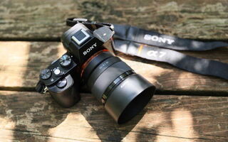 SONY α7初代 中古 実感レビュー】α史上最軽量のフルサイズミラーレス 