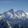 ヒマラヤ山脈の最高峰。地球を見下ろす大絶景、エベレスト。