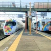 アンパンマン特急電車とトロッコ列車の交換