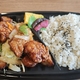 柔らかむね肉の黒酢あん弁当と小海老天そば