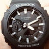 【購入レビュー】八角形が特徴的な次世代のスタンダード！？新作G-SHOCK「GA-2100-1AJF」がシンプルでカッコいい！