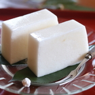 材料は砂糖、卵白、粉寒天だけ　シュワっとした口溶けの淡雪かん