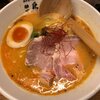 濃厚な鶏白湯が美味しい！　麺や 鳥の鶏次