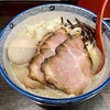 【今週のラーメン５１６６】三鷹食堂 いなり（東京・ＪＲ三鷹駅北口）特製特製豚骨らーめん 塩 ＋ 替玉　〜素朴でパワフル！そしてハートフル！ガッツリと楽しめる濃厚豚骨麺！