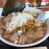 肉煮干中華そば『鈴木ラーメン店』期間限定ワンタン麺をチャーシューワンタン麺にカスタマイズ！！中細麺にワンタンちゅるんにボシボシスープって最高かよ！！