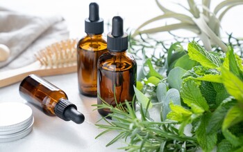 アロマテラピーアドバイザーの資格概要｜試験方法・日程・受験資格・合格率などを紹介