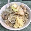 新宿西口駅D5出口すぐ！「ラーメン二郎 新宿小滝橋通り店」に待ち時間なしで入店してラーメンを堪能！行列に並ばずに飲食できた曜日や時間帯は？