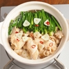鶏むね肉と野菜をガッツリ食う「1人もつ鍋風」。にんにく＆ニラたっぷりスープで白メシが足りなくなる【筋肉料理人】