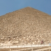 ピラミッド観光　カフラー王の墓で、バチ当たりな夫婦が…