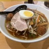 横浜グルメの極意：龍王で味わう昭和レトロな中華料理
