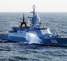 アンドレイ・マルティアノフ⚡️ロシア海軍、イギリス海峡で初の軍事タンカー護衛開始—英露海軍対立の新局面