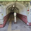 未だに自動券売機が無いJR中央西線・定光寺駅の構内。