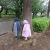 子どもたちが見ているかわいいもの