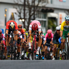 ロードレース「ハンドル投げ」とは？｜ツール・ド・フランスの実例紹介│テクニックor妨害行為？│日本国内でも⁉