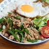 ガパオライスを大葉で作ると最高にうまい